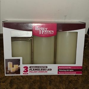 3 Flameless LED Pillar Candles - Vanilla Scented